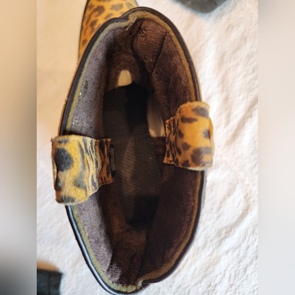 Leopard Print Laredo Leathet Ankle Cowgirl Boots - Picture 2 of 8